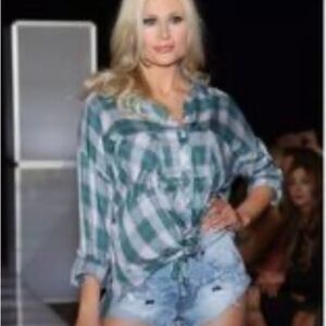 The Laundry Room Thoreau Slit Back Clover Plaid Top, XS